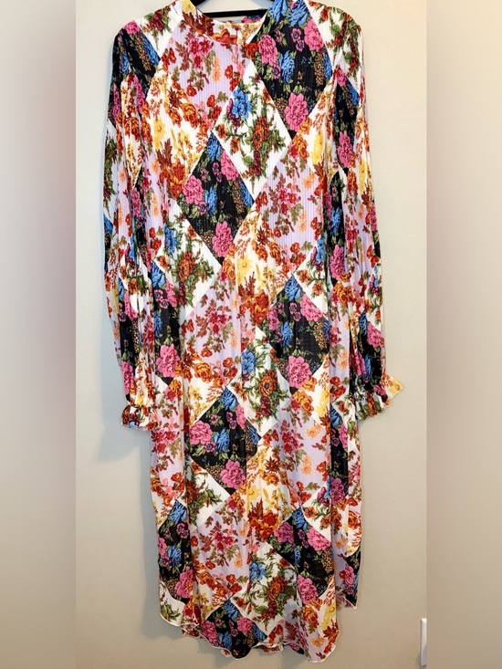 Anthropologie Dresses & Skirts - Anthropologie Floral Pleated Midi Dress Long Sleeve Size M